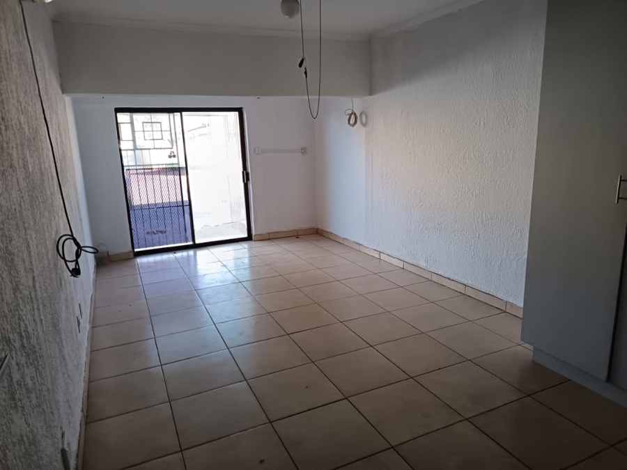 1 Bedroom Property for Sale in Rustenburg Central North West